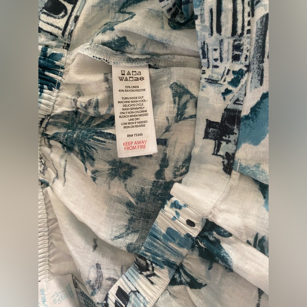 Cynthia Rowley Blue and White linen shirt and shorts set - Picture 12 of 15